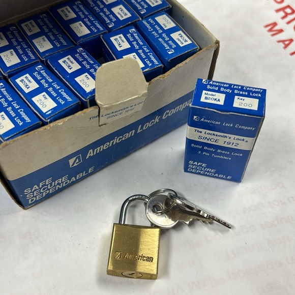 Luggage Padlock (1) with keys(2) - Picture 4 of 4